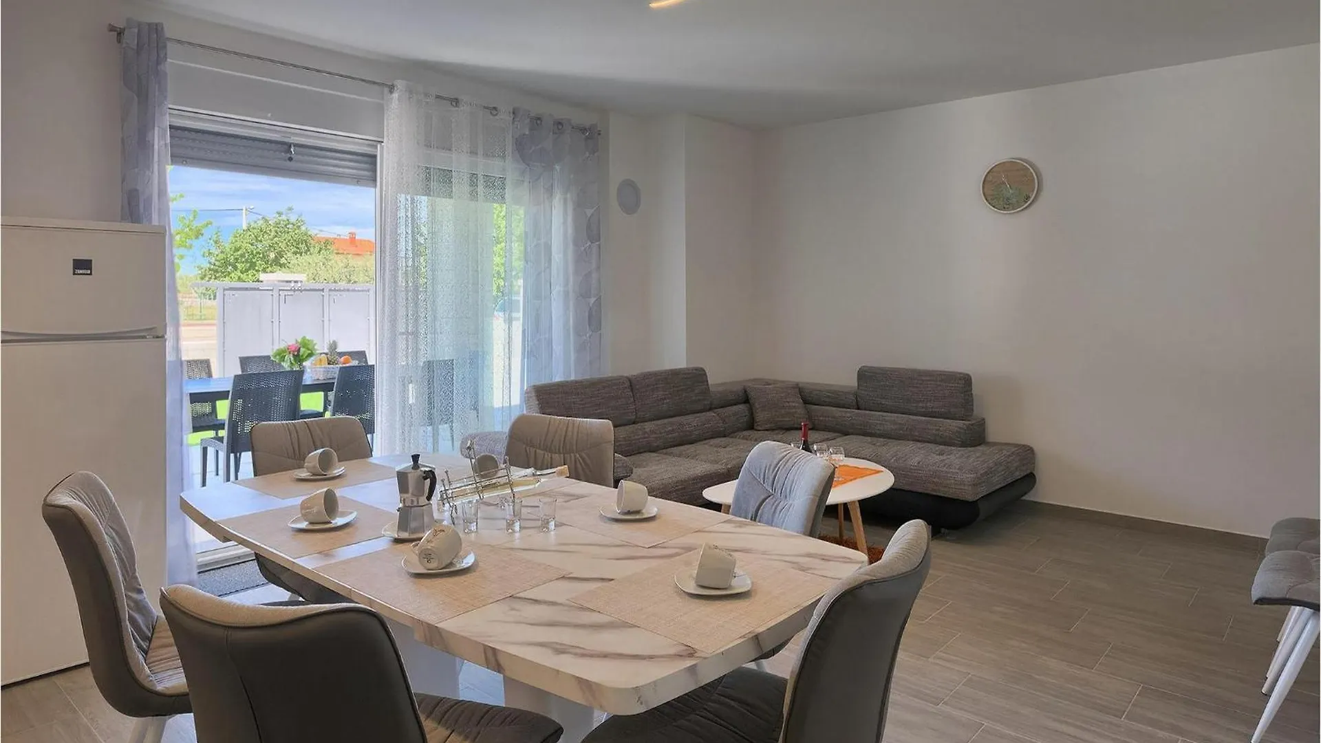 Villa Zirdum 포레치 펜션