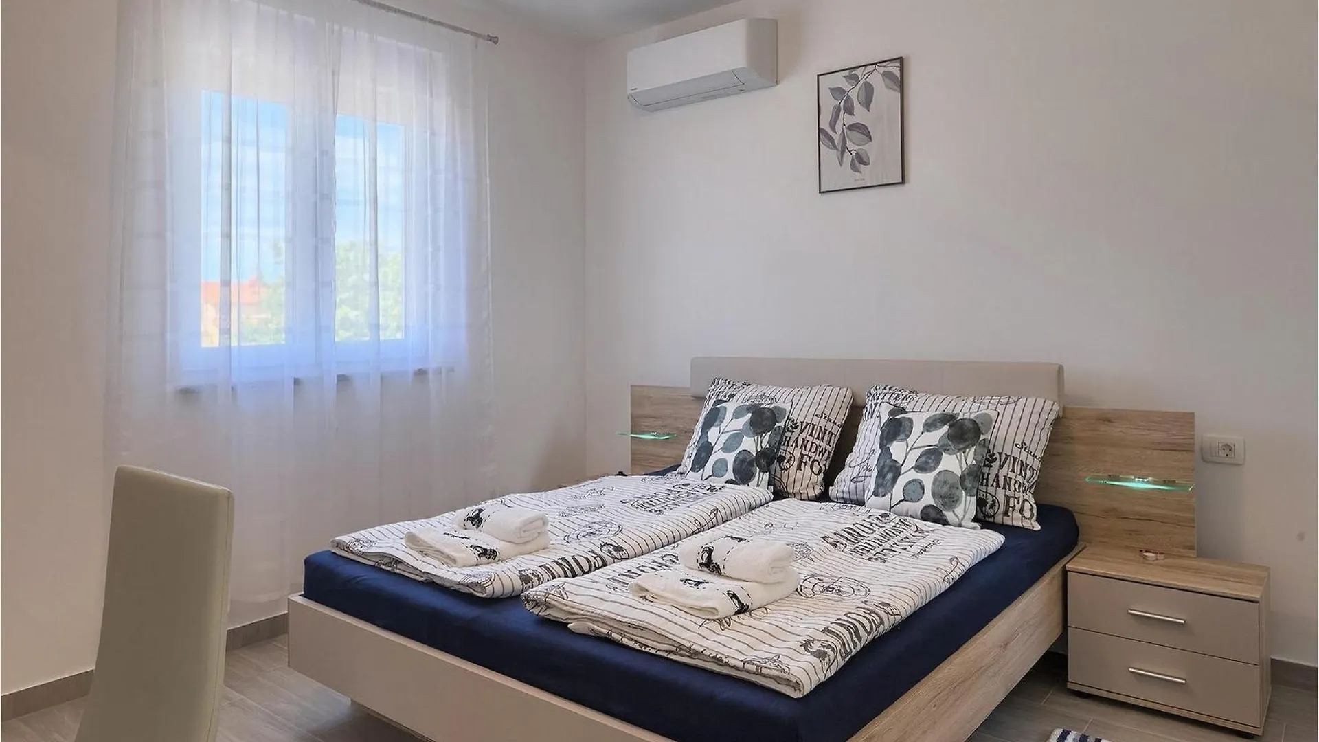 펜션 Villa Zirdum 포레치