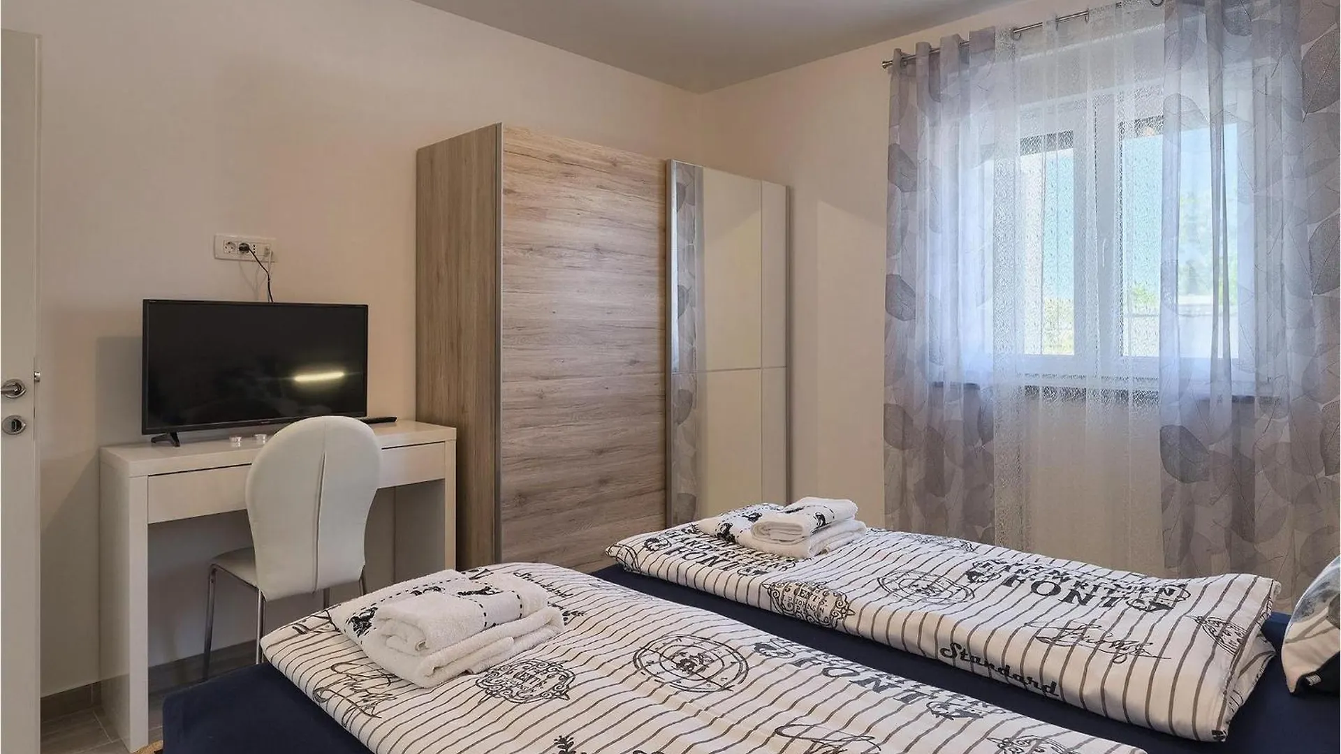 Villa Zirdum Poreč Semesterbostad