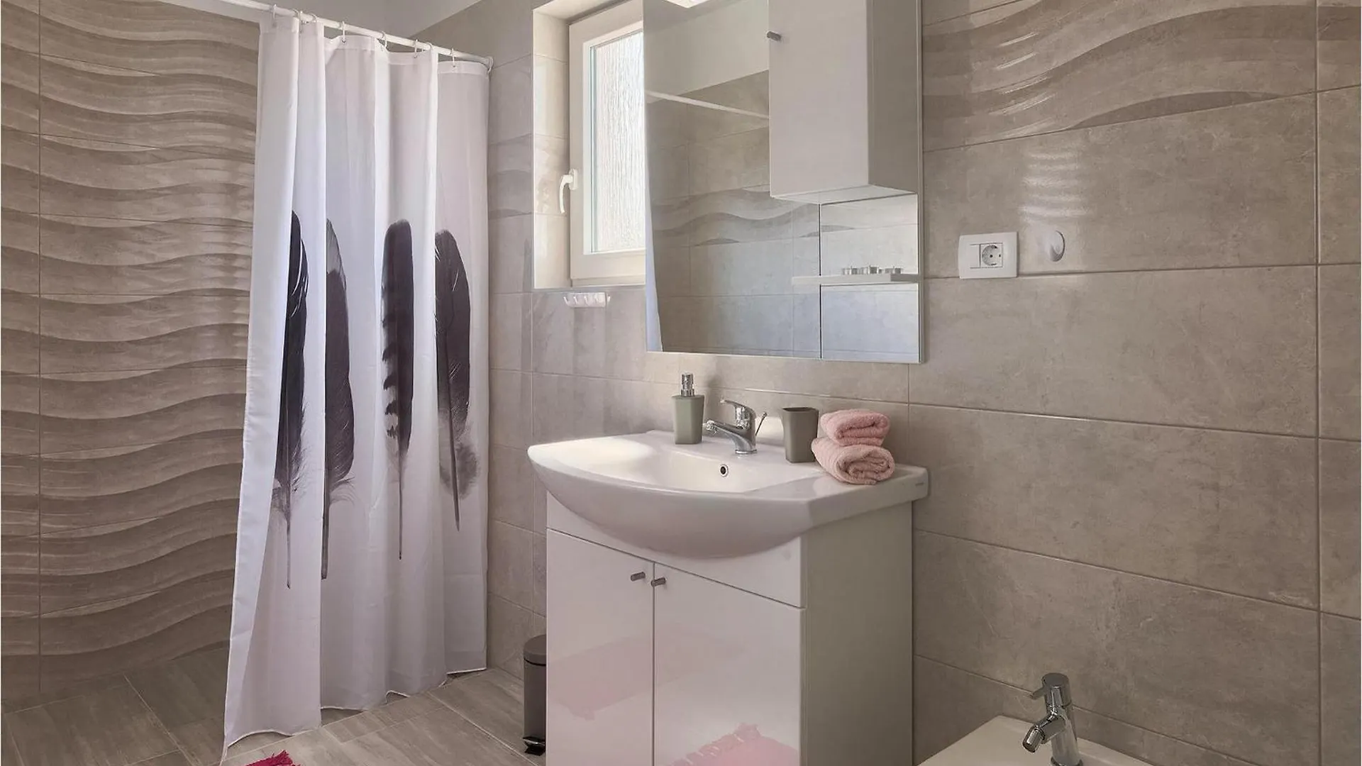 펜션 Villa Zirdum 포레치